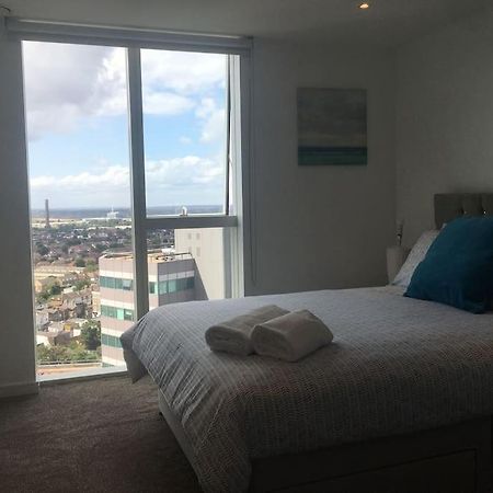 Grand Serviced Apartment***** Croydon kerület Kültér fotó